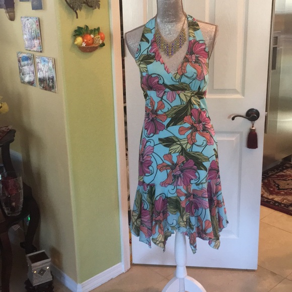 Trixxi Dresses & Skirts - VERY PRETTY SUMMER DRESS